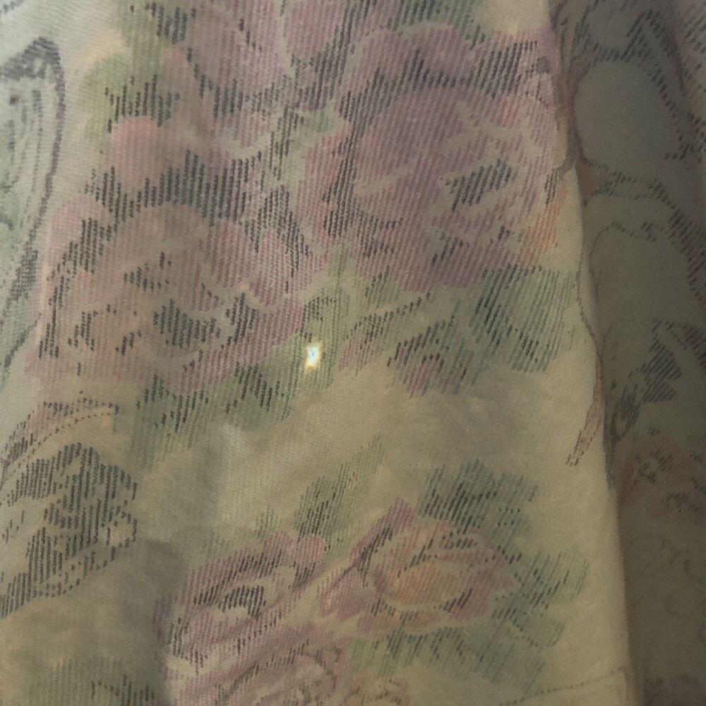 Vtg 1940's Italian Cherubs & Roses Bed Spread Cover 66”x73” Gold Pink Tapestry - Picture 5 of 13
